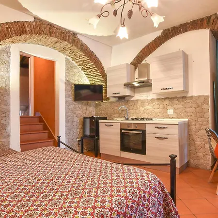 Holiday home Gorgeous In With Kitchen